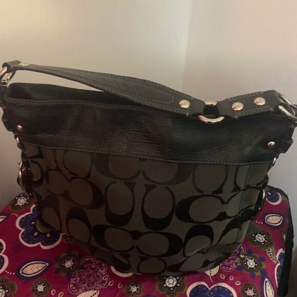Coach 12874 Gray/Black Signature Logo Zoe Canvas and Leather Hobo shoulder bag - Picture 1 of 10